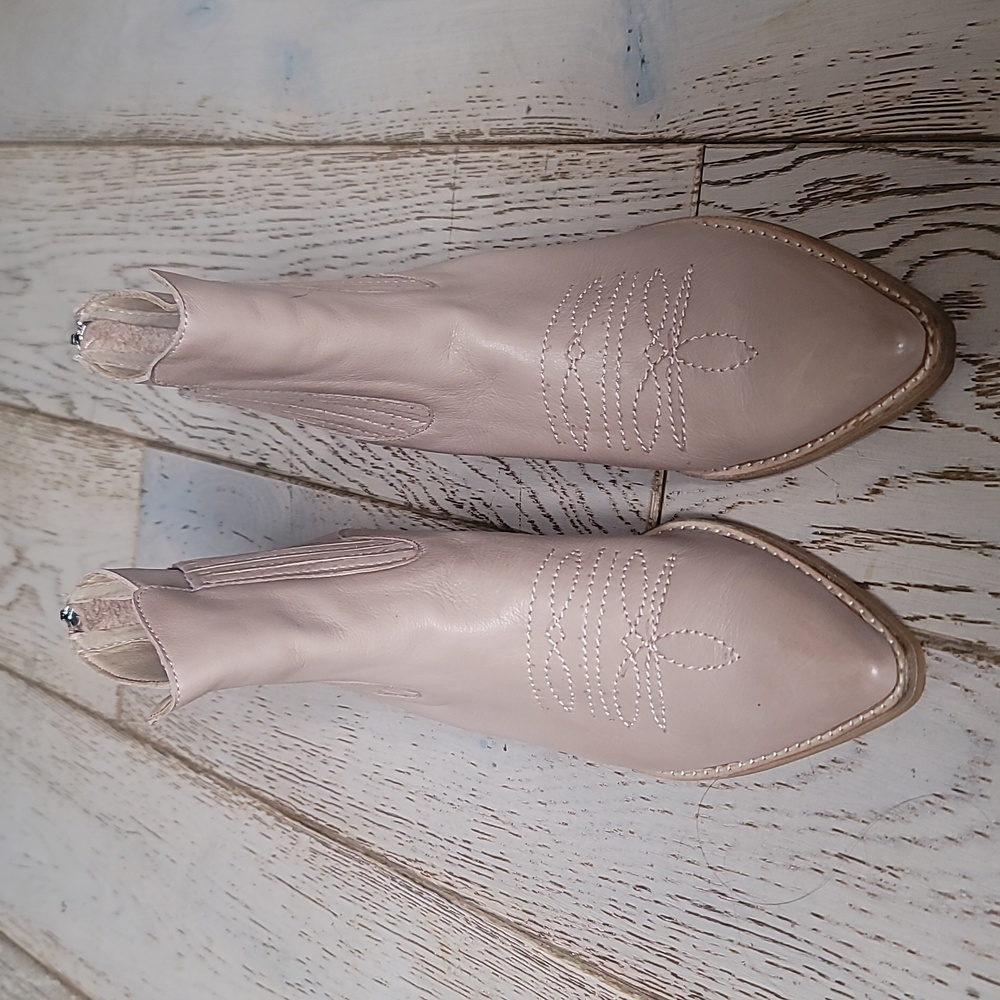 Anthropologie Silent D Puly Western Bootie 6.5/ 37 Taupe Nude Smooth Leather - Picture 2 of 11
